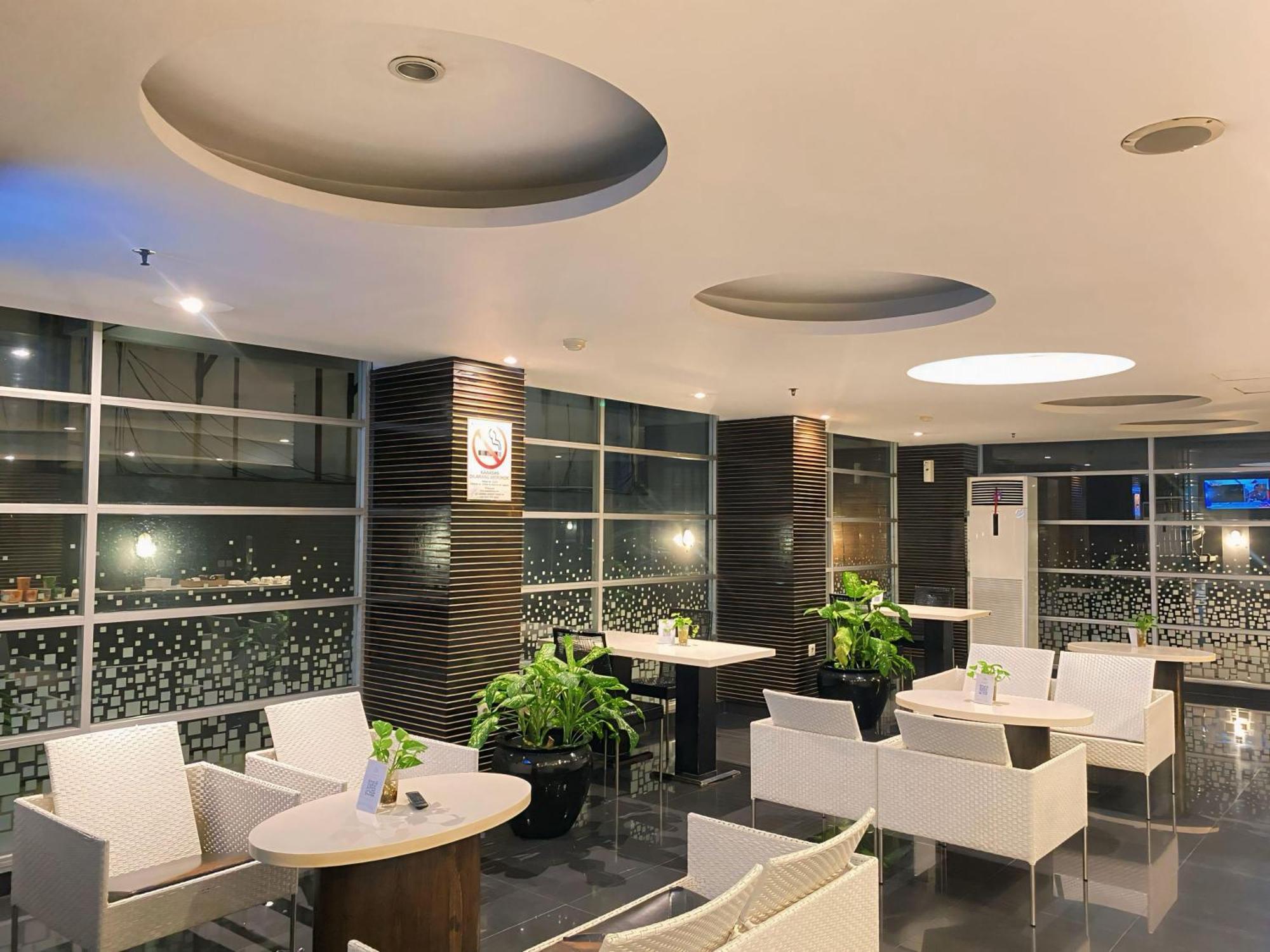 ג'קרטה Studio One Thamrin Hotel מראה חיצוני תמונה